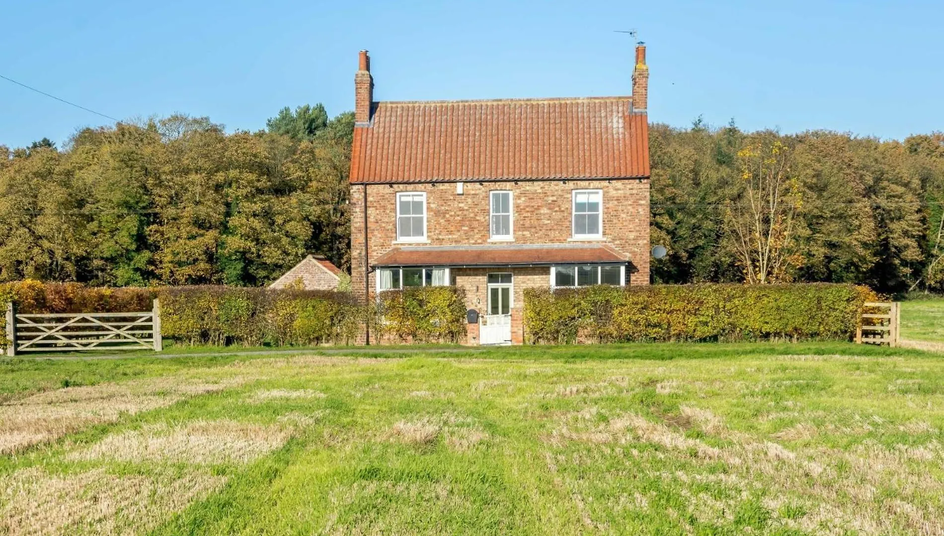 3 Bed In York 79525 Villa Deighton